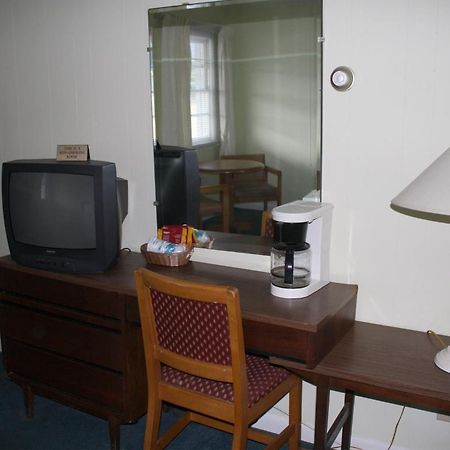 Falcon Motel Buxton Kültér fotó