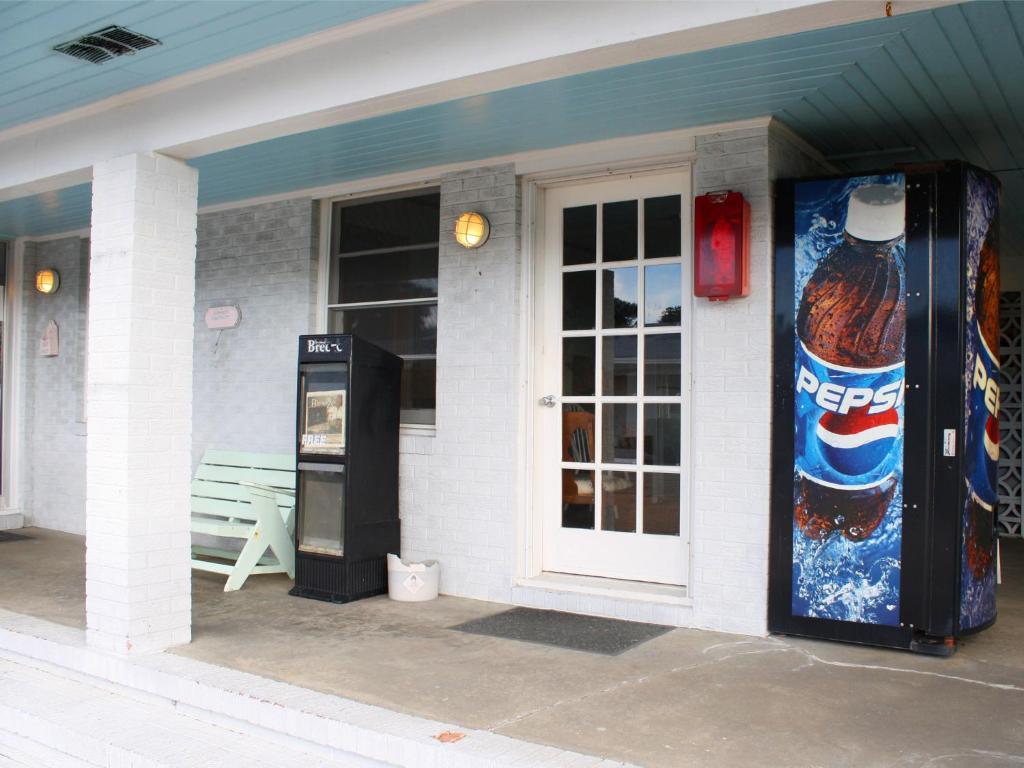 Falcon Motel Buxton Kültér fotó